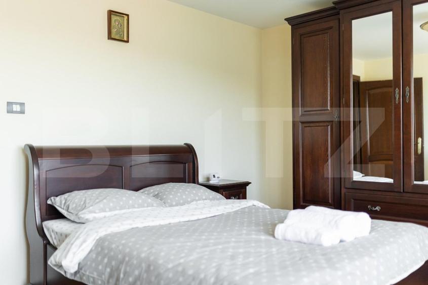 Casă de vanzare, cu 6 camere, 379 mp, zona Oarda de Sus