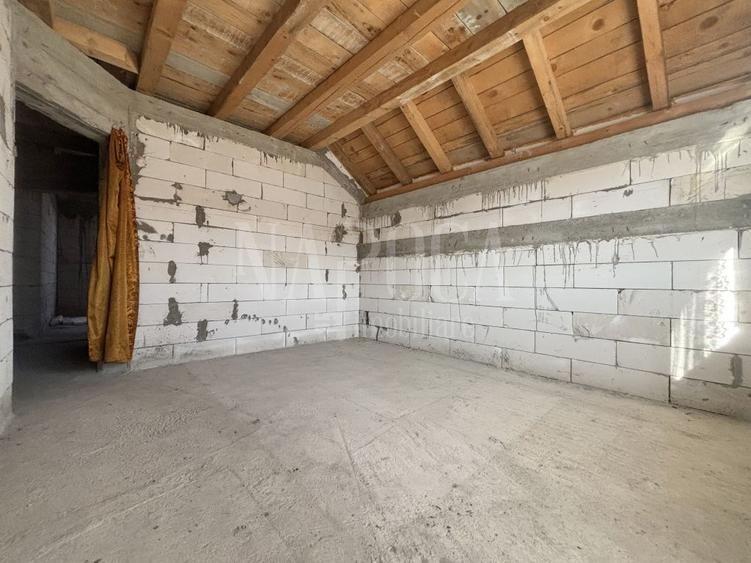 Casa 3 camere de vanzare in Campenesti
