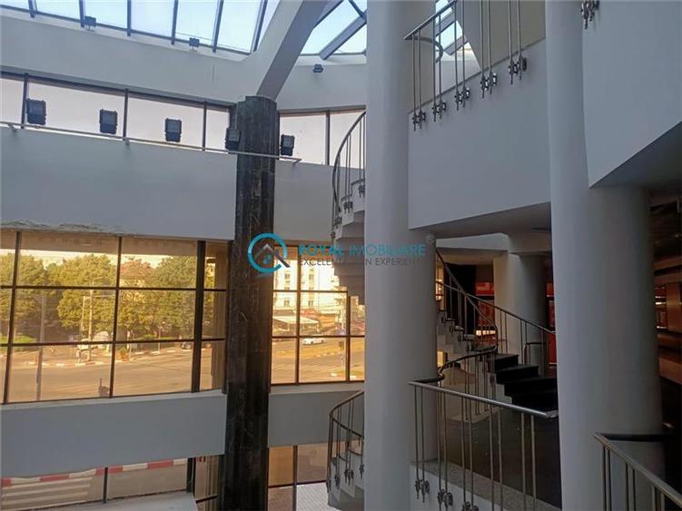 Royal Imobiliare - Cladire birouri P+6E, zona Ultracentrala