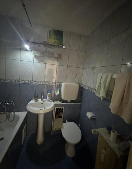 Apartament 3 Camere,zona Giurgiului, semidecomandat, zona linistita