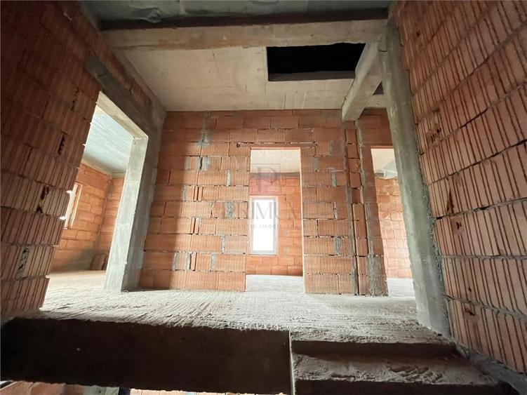 Dumbravita - Duplex - 5 Camere - 3 Bai - Pret la cheie - Posibilitate alegere fi