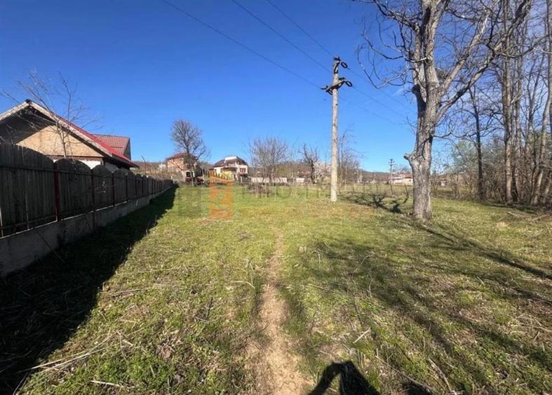 Teren intravilan zona Tisau