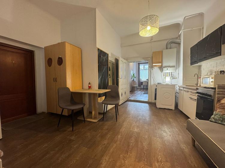 Apartament 2 camere 55mp- zona magazinului Central