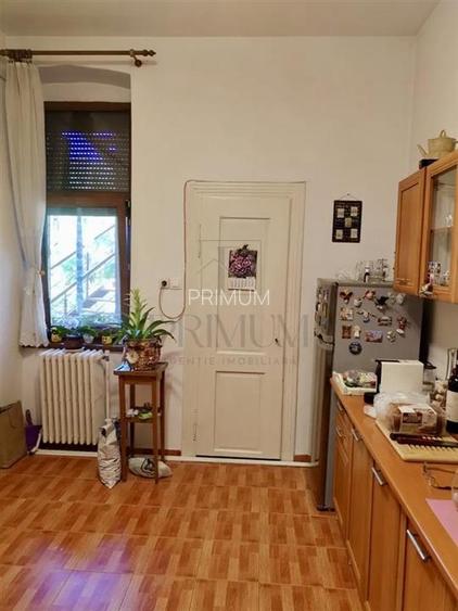 Iosefin - 2 Camere - Spatios - Etaj 1 - Garaj + Boxa in CF - Centrala proprie - 4