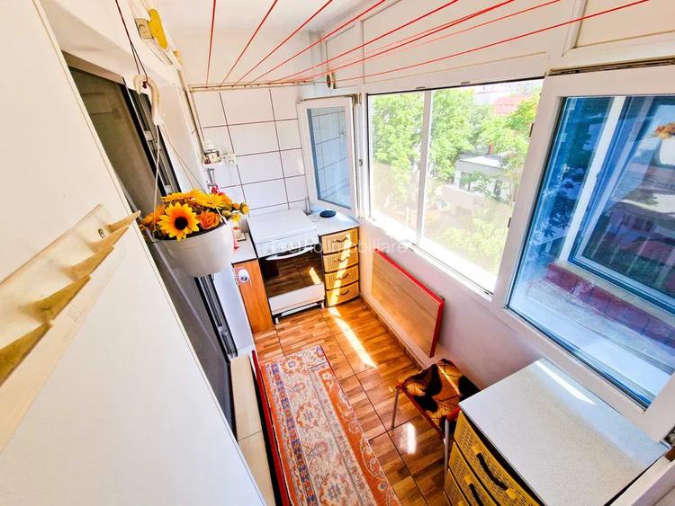 Apartament 2 camere, decomandat, 54 mp, balcon, metrou, Bd. Chisinau - 5