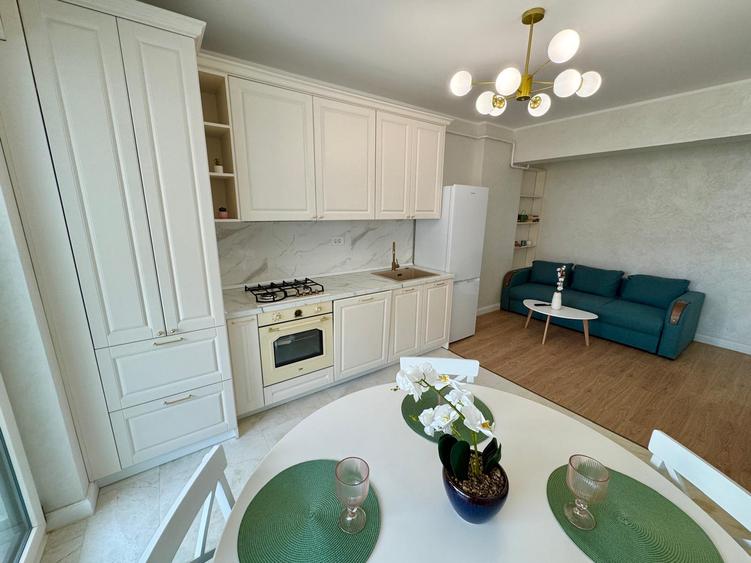 Apartament modern de inchiriat, 2 camere, parcare subterana, Copou, Royal Town