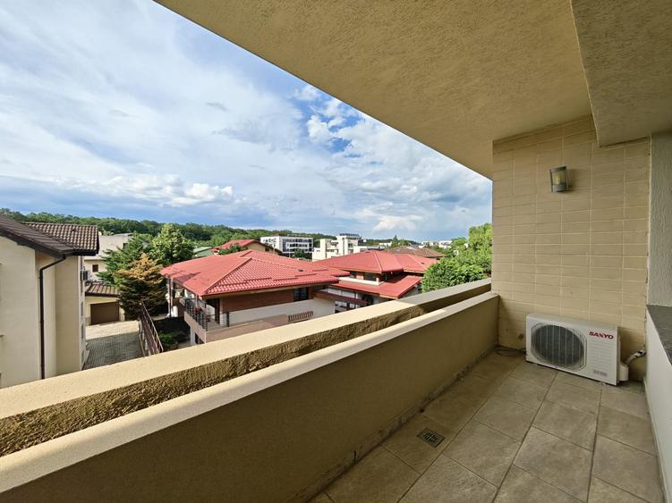 Apartament foarte spațios lângă Pădurea Băneasa | Spații de depozitare | Parcare