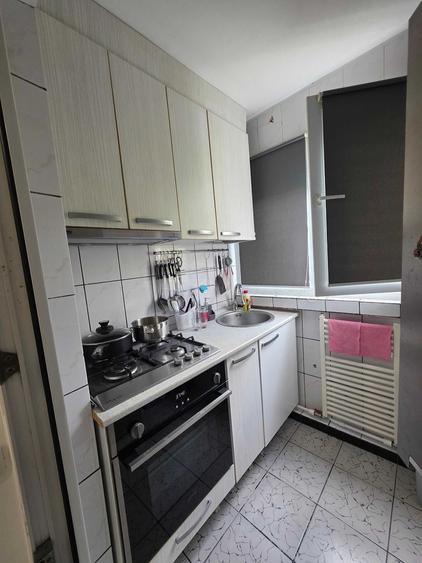 Inchiriez Apartament 3 camere Zona Dristor-Titan