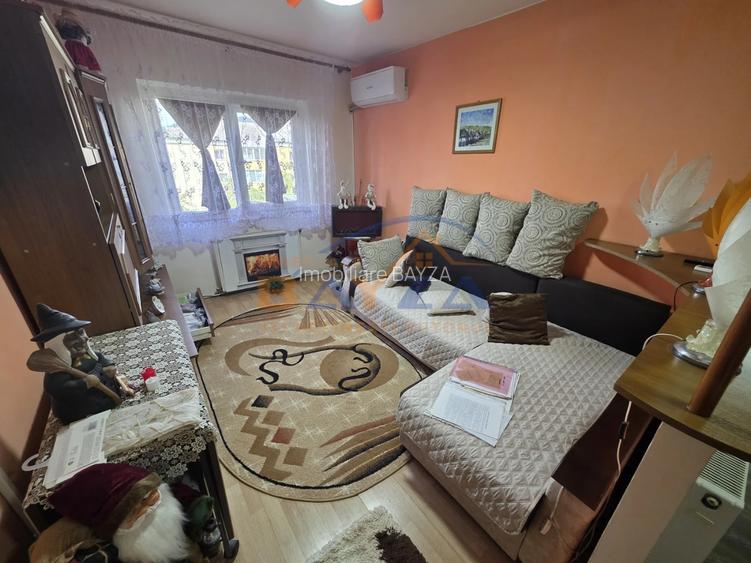 Apartament 2 camere, Oituz, 44 mp, 2 balcoane, etaj 4/4, comision 0 - 5