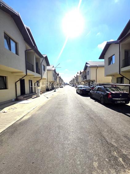 Vila Duplex de Vanzare/Bagadiru-Cristalului
