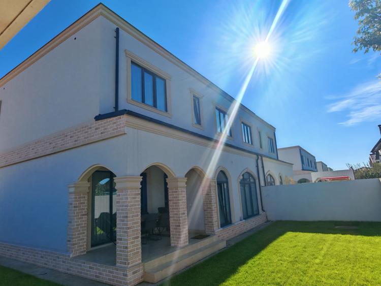 Casa ta verde din comuna Berceni Padurea Craiului.