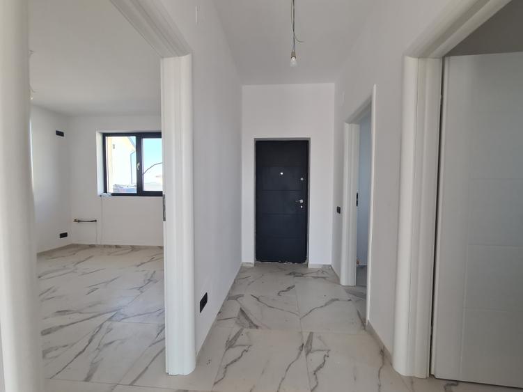 Casă nouă 4, camere în Odăi- Otopeni – 125 mp utili, curte 250 mp, zona buna.