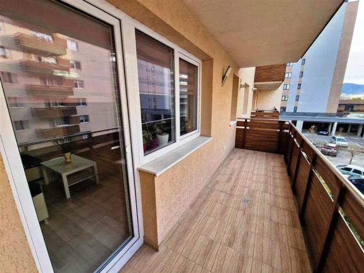 Inchiriem Apartament 2 Camere, Modern, Decomandat, Tractorul - Urban