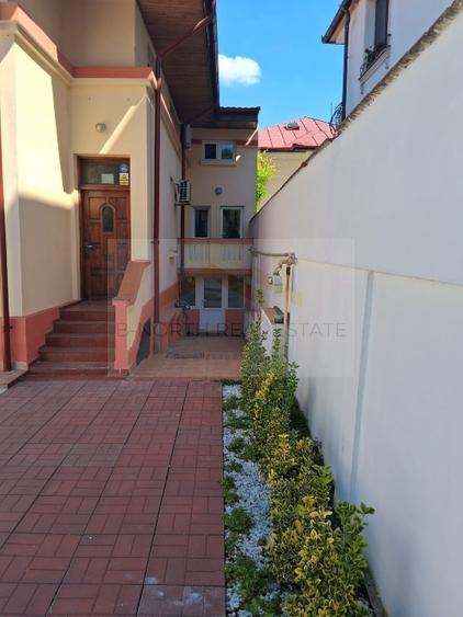 Vilă D+P+M | Tineretului | 145 mp | Curte 132 mp | 5 locuri de parcare