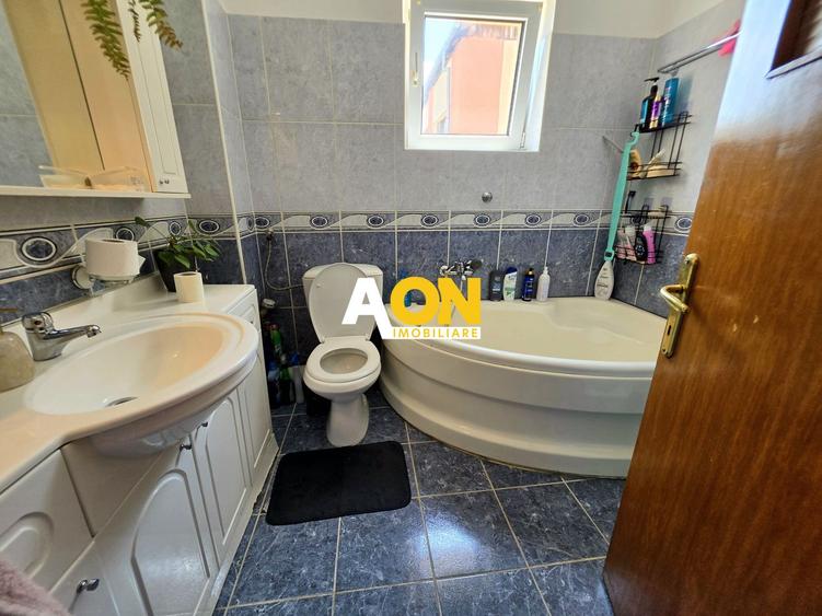 Apartament 4 Camere,  2 Bai. Zona Closca, 103mp Utili