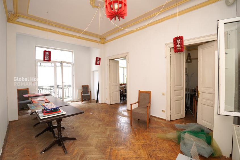 Vilă 1940 | 11 Camere | Curte | Romana | Ultracentral