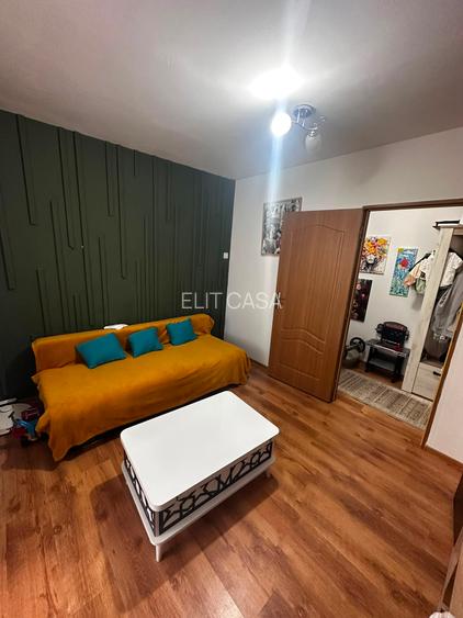 Apartament cu 3 camere, zona Alexandru cel Bun - 2