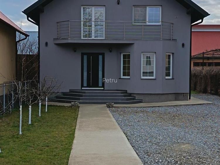 Casă 3 camere, loc. Ipotesti