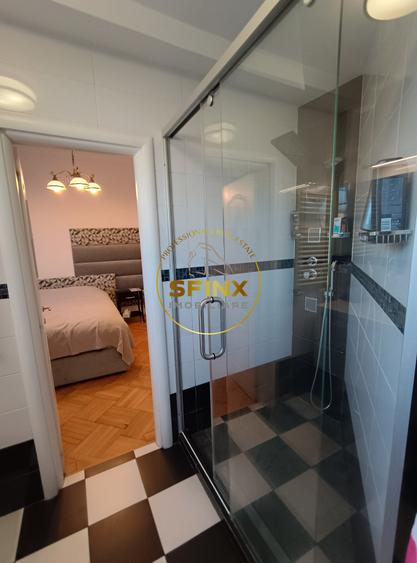 Apartament de 4 camere, superb, zona Calea Victoriei, bloc interbelic