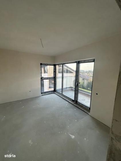 Unitate duplex l 143 mp utli l curte l panorama l Andrei Muresanu