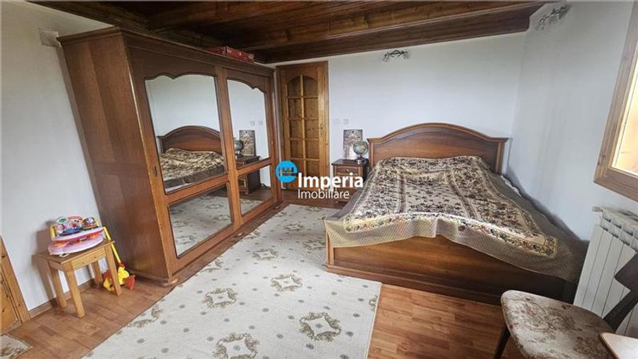 Casa deosebita in mijlocul naturii, cu teren generos si priveliste panoramica