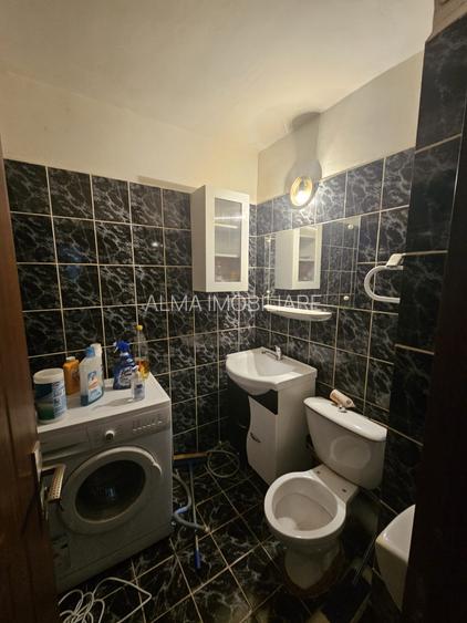 Apartament 3 camere, 2 balcoane, cartier Plopilor!