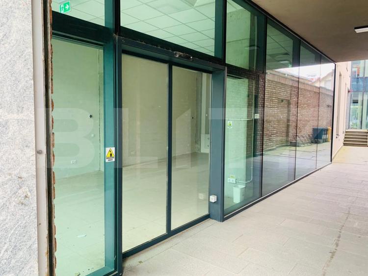 Spațiu comercial, de inchiriat, 67 mp, zona ultracentrala