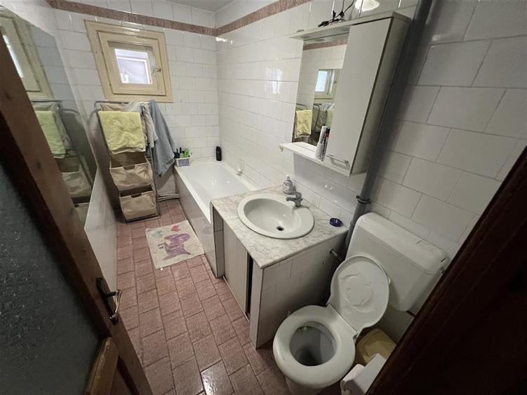 Apartament 4 camere, 100 mp, etaj 3, zona Longinescu