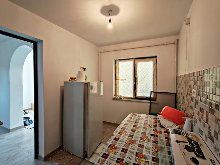 Casa 4 camere - locuibila, dar cu investitii necesare. Comision 0%