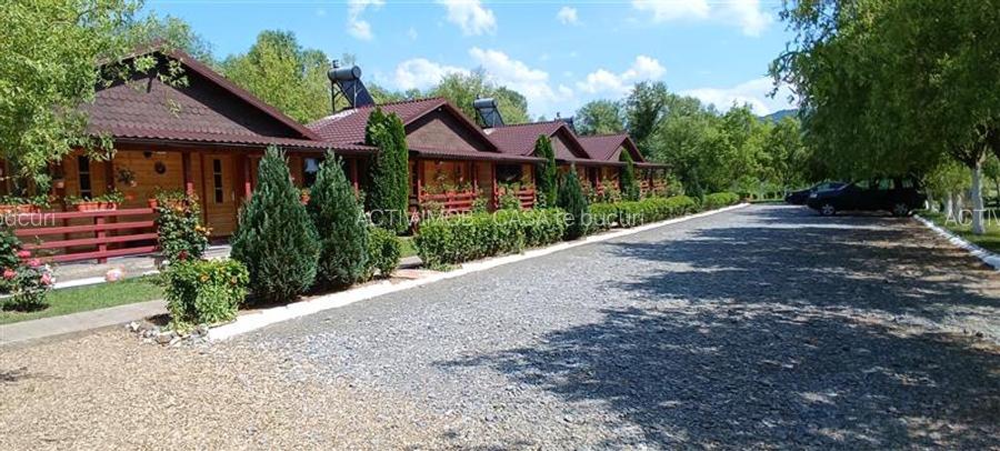 COMPLEX 5 CABANE DIN LEMN CU ACCES LA DUNARE + teren  in Podul Gornei, jud. CS - 2