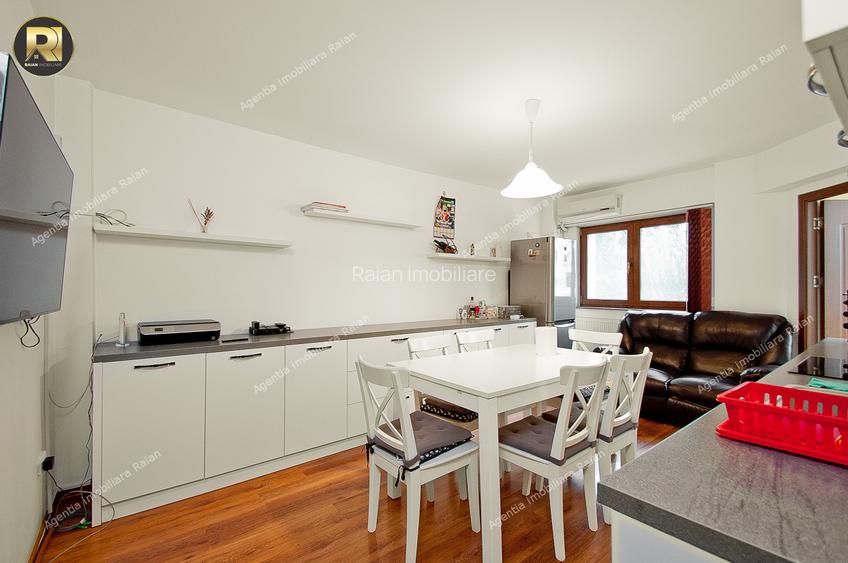 Vanzare apt 2 camere, in Galati, Piata Centrala, etaj 1, sup.62 mp, mobilat