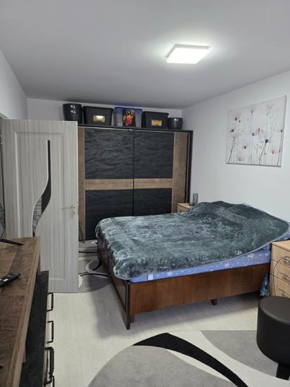 Apartament cu 1 camere si 2 parcari cu CF,zona Parc Poligon