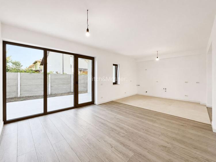 Casă individuală modernă | Spații vitrate generoase, compartimentare eficientă - 13