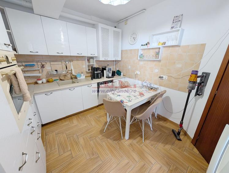Vanzare apartament 3 Camere Straulesti