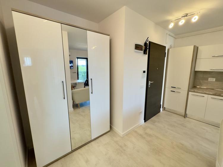 Garsoniera Plaza Residence !
