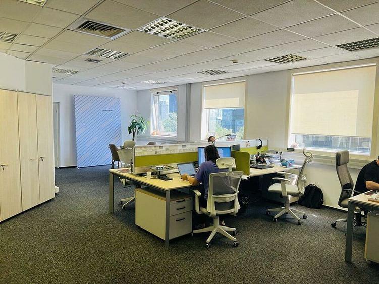 Spații de birouri – World Trade Center București / Piața Presei Libere