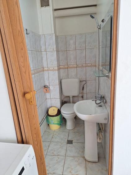 Institutul de Marina, garsoniera cu utilitati incluse