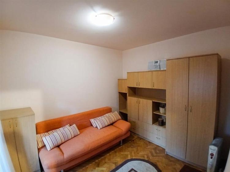 RECO Apartament cu 2 camere tip T - cartier Velenta