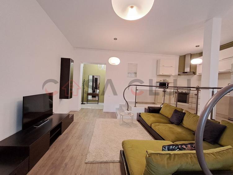 Apartament la  Curte Comuna, Terasa, Zona Centrală!!