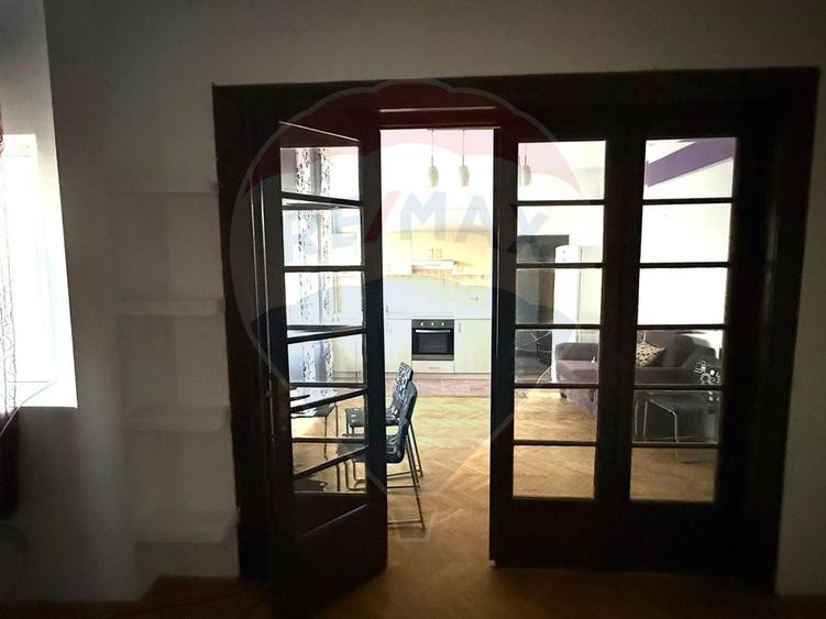 VANZARE Apartament cu 4 camere in zona Dacia
