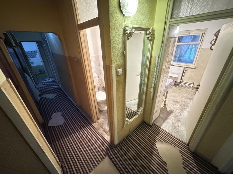 Apartament 3 camere zona Inel 1 cu Centrala