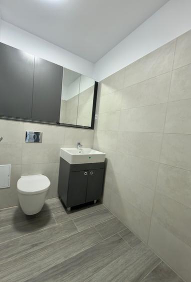 Apartament cu 2 camere de inchiriat in zona Tractorul la et 6/10,loc de parcare