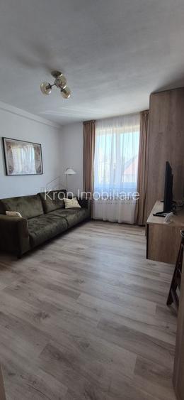 Inchiriez apartament 2 camere zona Colina Universitatii - 3