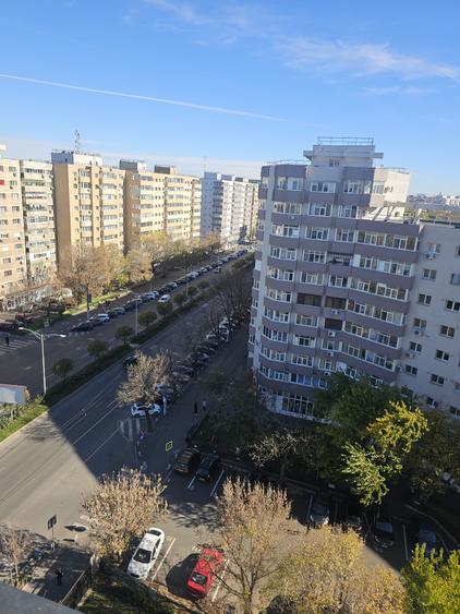 Apartament cu 3 camere, 2 min de metrou pacii