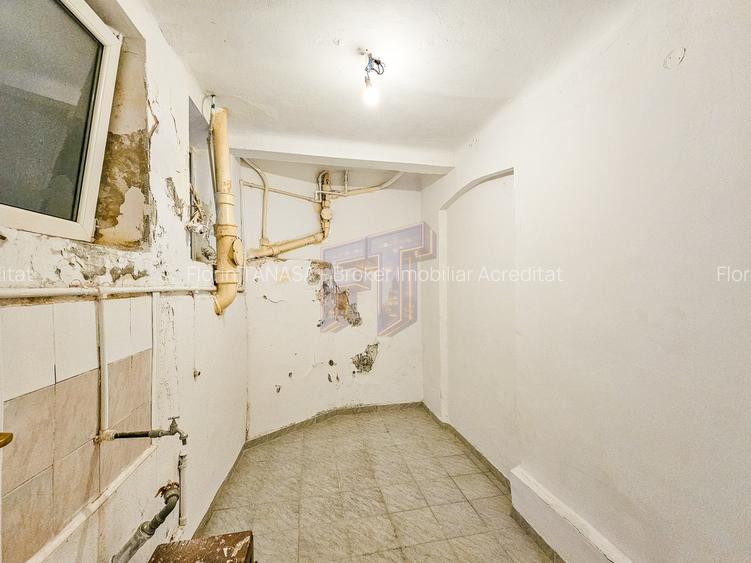 Apartament 3 camere, 79 mp în Cartierul Armenesc, vilă interbelică - 12