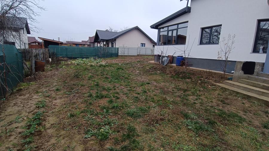 VILA CU 4 DORMITOARE MAGURA