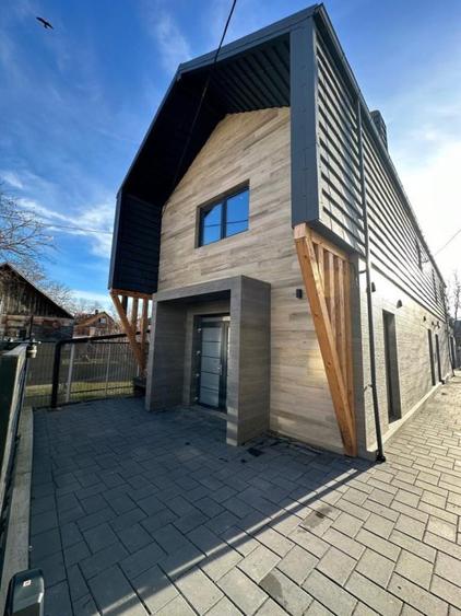 Spatiu comercial (Casa 6 camere) , zona centrala, 235mp, Radauti