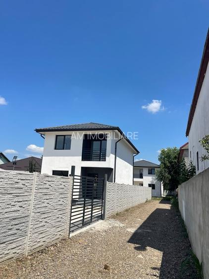 CASA INDIVIDUALA GLINA, INCALZIRE PARDOSEALA, TEREN 325 MP, COMIS 0% - 3
