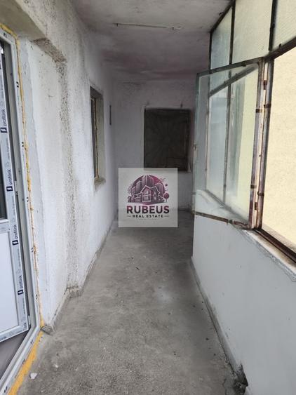 Apartament 4 camere, 77 mp, 2 balcoane, etaj 3 – Topolniței