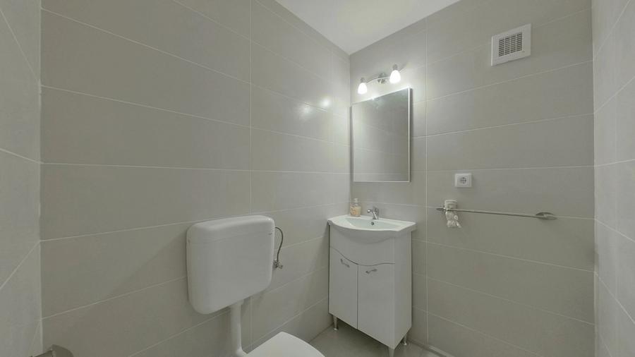 Pensiune cu 10 camere + spațiu comercial inclus pe Calea Radnei